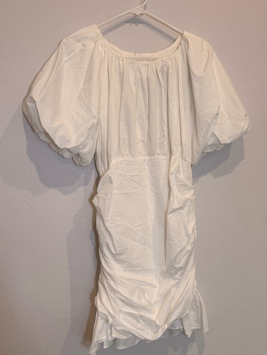 Dresses & Skirts - White Puff-Sleeve Women's Dress